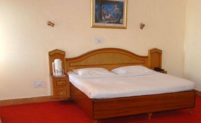 Satkar Guest House, Khamgaon 5